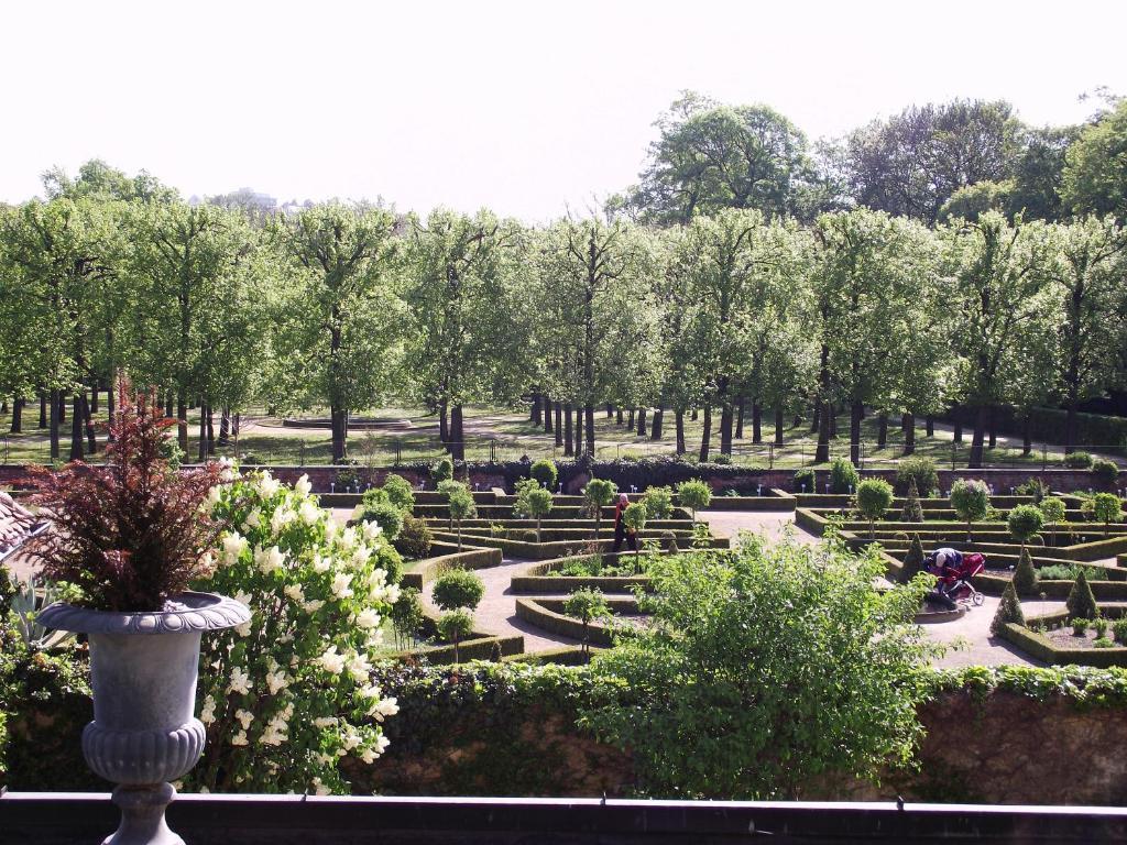 Der Platengarten Ansbach Kültér fotó
